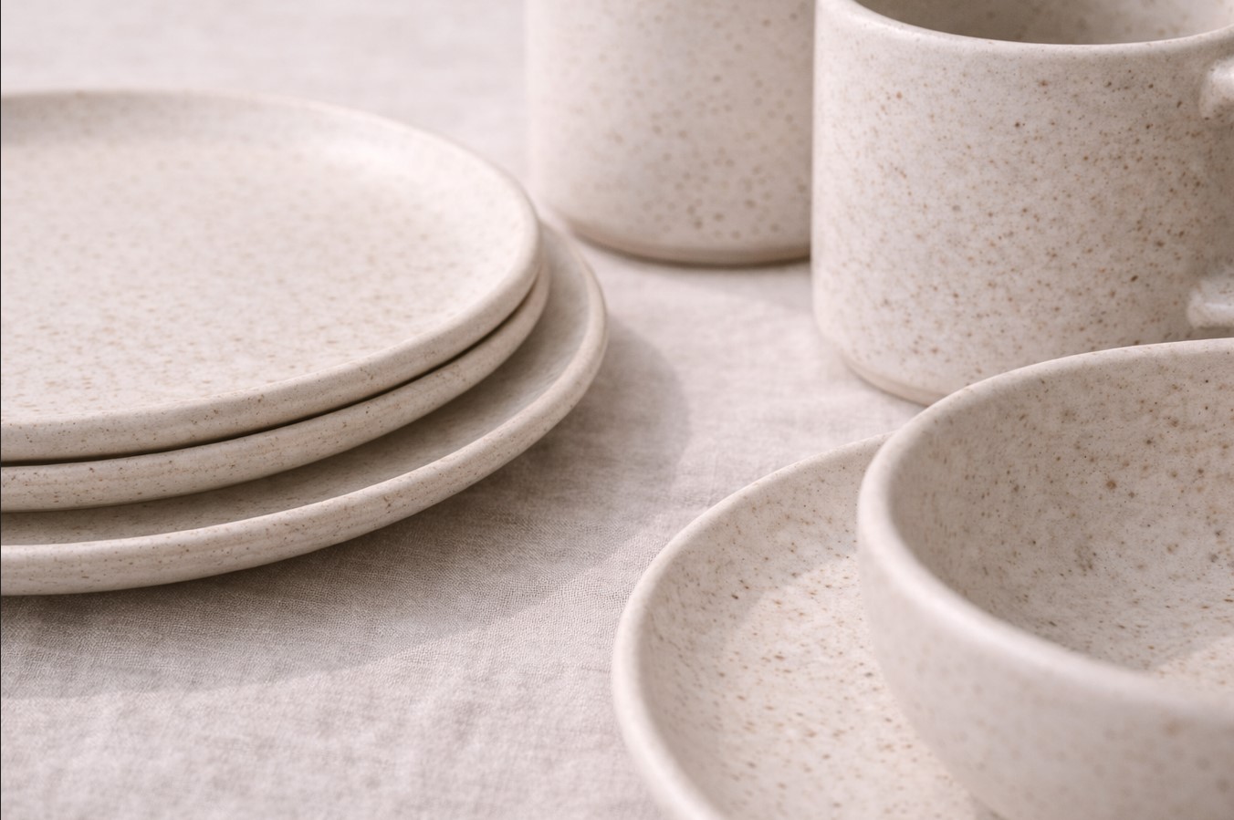 “Everyday Stoneware” 16-Piece Set